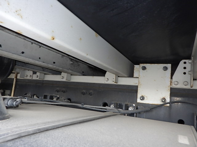 平成31年UDトラックス☆4軸低床アルミウィング☆|中古トラックの販売・買取・査定のアイナビ