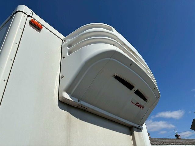 ベッドレス6200フルワイド菱重コールドチェーン6速MT|中古トラックの販売・買取・査定のアイナビ