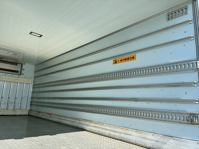 ベッドレス6200フルワイド菱重コールドチェーン6速MT|中古トラックの販売・買取・査定のアイナビ