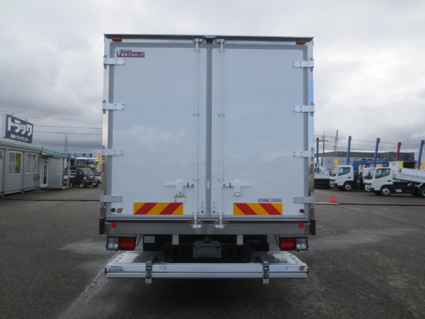 日野レンジャー冷蔵冷凍車ゲート付|中古トラックの販売・買取・査定のアイナビ