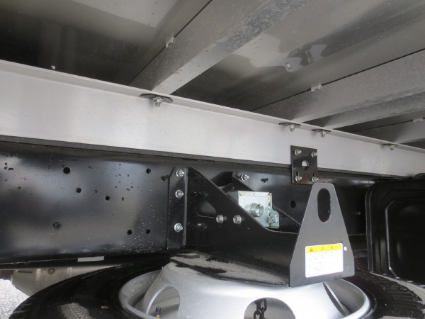 日野レンジャー冷蔵冷凍車ゲート付|中古トラックの販売・買取・査定のアイナビ