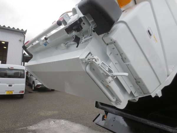 三菱キャンタープレスパッカー|中古トラックの販売・買取・査定のアイナビ