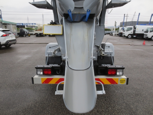 日野レンジャー増トンミキサー車|中古トラックの販売・買取・査定のアイナビ