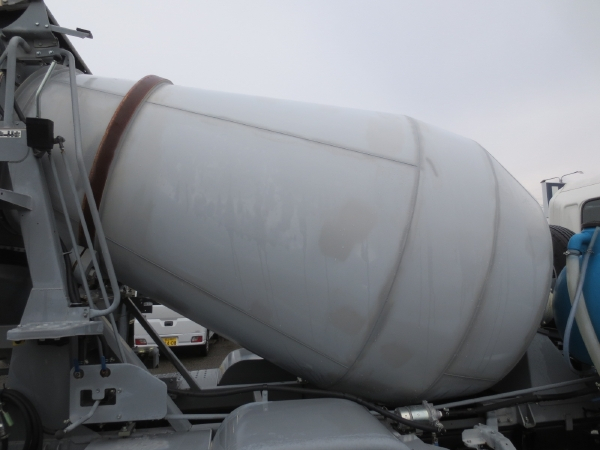 日野レンジャー増トンミキサー車|中古トラックの販売・買取・査定のアイナビ