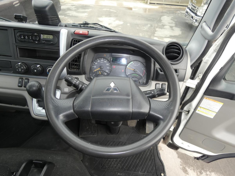 R12トン 平ボディ オ-トマ|中古トラックの販売・買取・査定のアイナビ