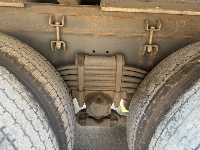 H29UDクオン平 検付ATリーフサスフジタボデー材木ローラー付|中古トラックの販売・買取・査定のアイナビ