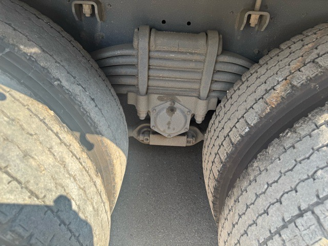 H29UDクオン平 検付ATリーフサスフジタボデー材木ローラー付|中古トラックの販売・買取・査定のアイナビ