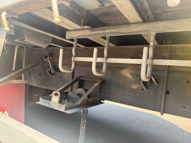 H29UDクオン平 検付ATリーフサスフジタボデー材木ローラー付|中古トラックの販売・買取・査定のアイナビ