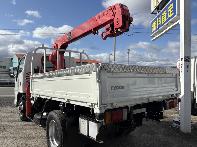 H20タイタン 1.75t 3段クレーン付 ショート|中古トラックの販売・買取・査定のアイナビ