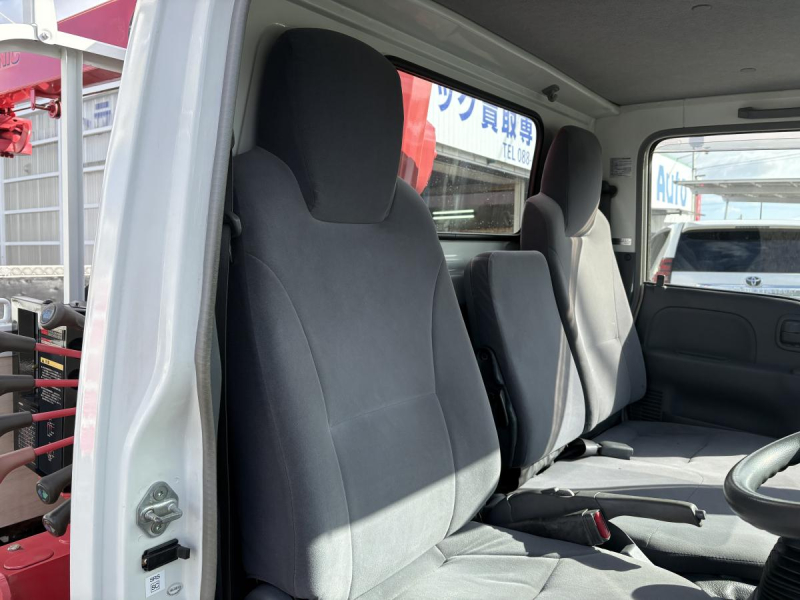 H20タイタン 1.75t 3段クレーン付 ショート|中古トラックの販売・買取・査定のアイナビ