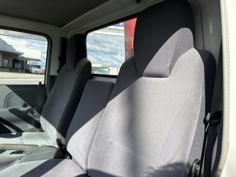 H20タイタン 1.75t 3段クレーン付 ショート|中古トラックの販売・買取・査定のアイナビ