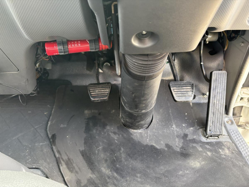 H20タイタン 1.75t 3段クレーン付 ショート|中古トラックの販売・買取・査定のアイナビ