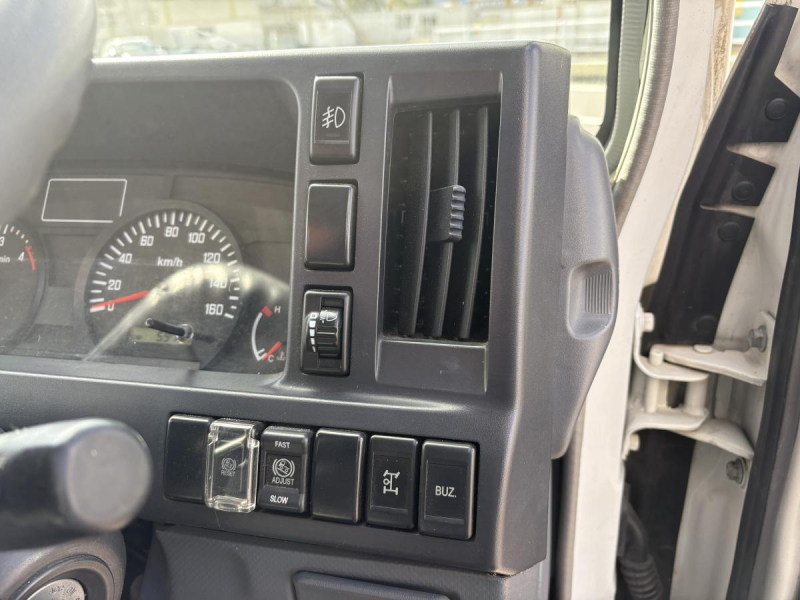 H20タイタン 1.75t 3段クレーン付 ショート|中古トラックの販売・買取・査定のアイナビ