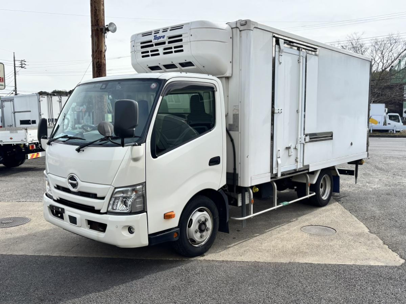 ワイド幅 冷蔵冷凍車 東プレ-5℃設定|中古トラックの販売・買取・査定のアイナビ
