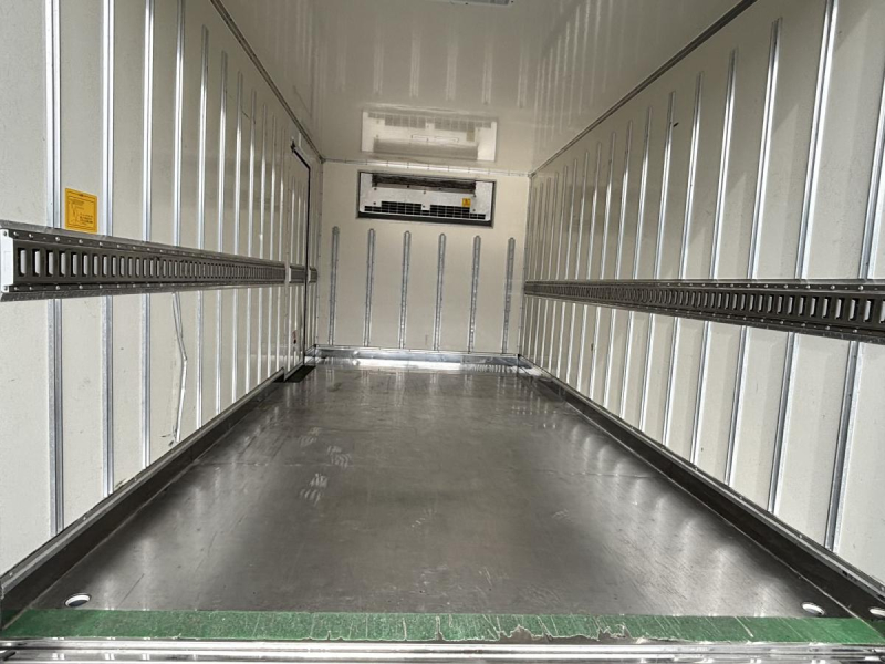 ワイド幅 冷蔵冷凍車 東プレ-5℃設定|中古トラックの販売・買取・査定のアイナビ