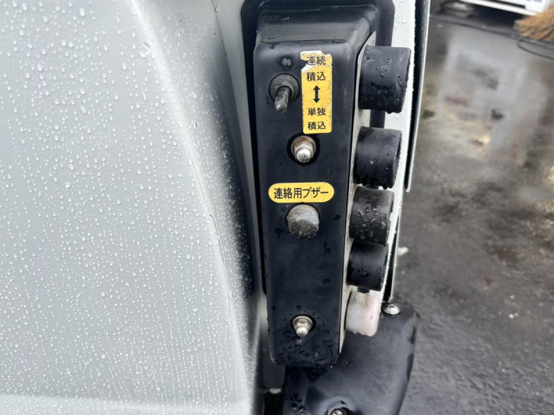 巻き込みパッカー車 モリタ製5.2立米|中古トラックの販売・買取・査定のアイナビ