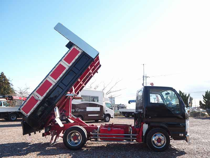 いすゞエルフ造りボディダンプ積載3t|中古トラックの販売・買取・査定のアイナビ