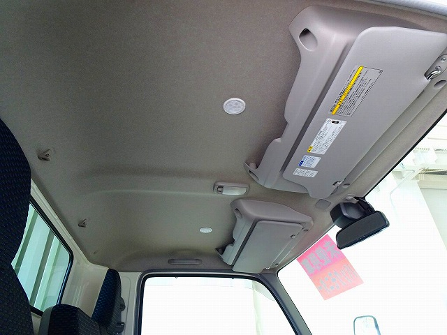 デュトロ4.65t高床ワイド超ロング平ボデー未使用車|中古トラックの販売・買取・査定のアイナビ