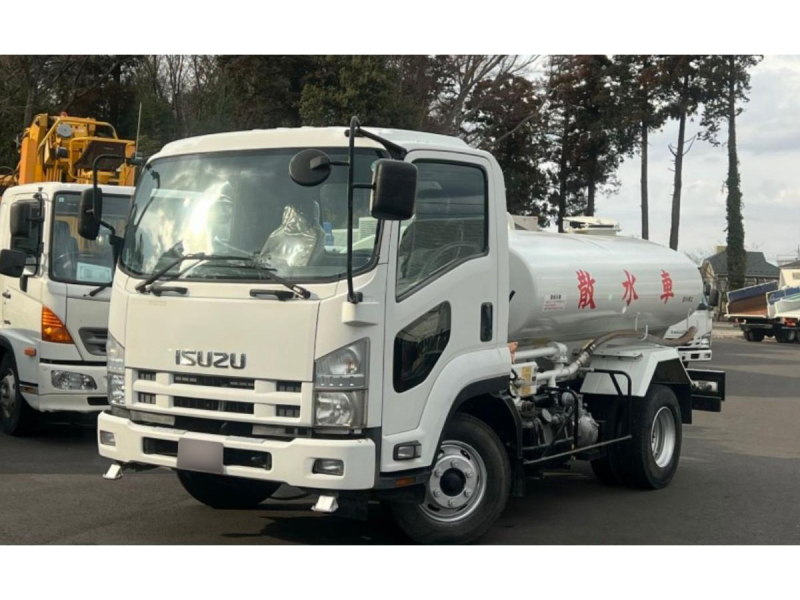 極東開発 最大数量4000L PTO式 前後散水|中古トラックの販売・買取・査定のアイナビ