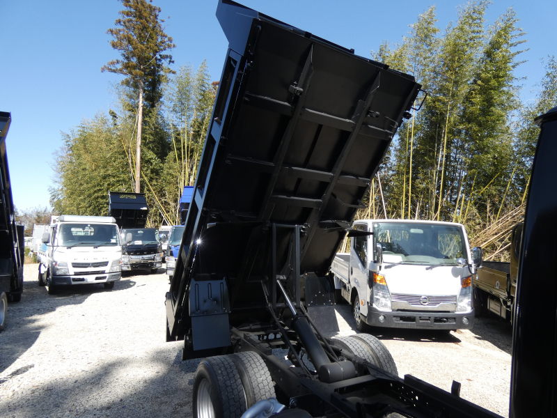 H24エルフ 3トン ダンプ コボレーン 付|中古トラックの販売・買取・査定のアイナビ