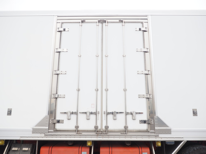 日野 冷凍バン プロフィア|中古トラックの販売・買取・査定のアイナビ