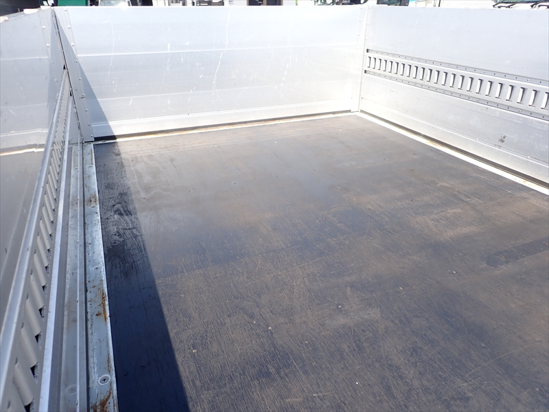 【351375】いすゞ エルフ アルミ平ボディ（上物乗替物）|中古トラックの販売・買取・査定のアイナビ