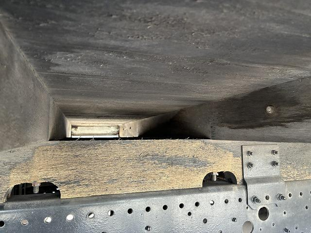 いすゞ 平ボディ フォワード|中古トラックの販売・買取・査定のアイナビ