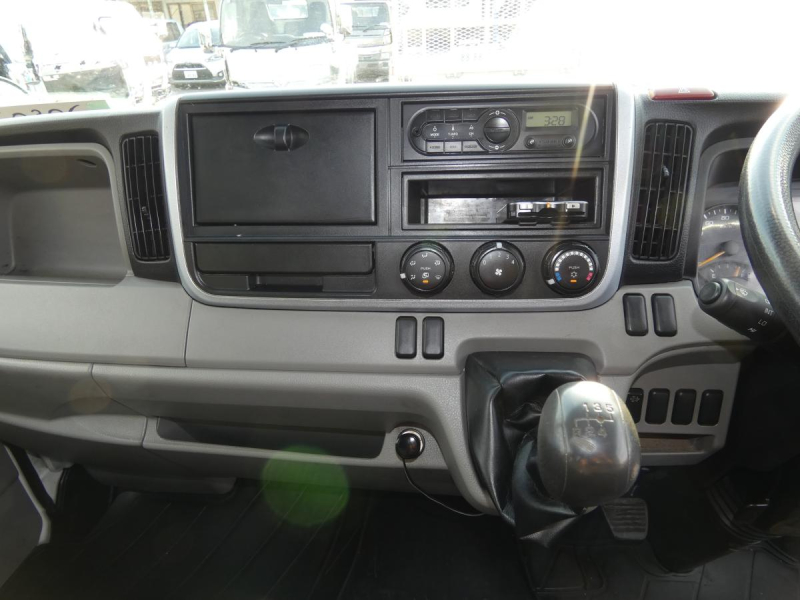 H302トン Wキャブ マニュアル260306|中古トラックの販売・買取・査定のアイナビ