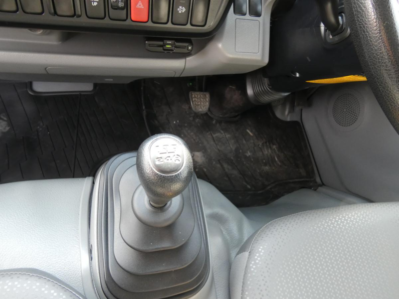 R21トン Wキャブ マニュアル260305|中古トラックの販売・買取・査定のアイナビ