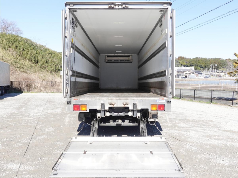 増トンパワーゲートワイド低温冷蔵冷凍|中古トラックの販売・買取・査定のアイナビ