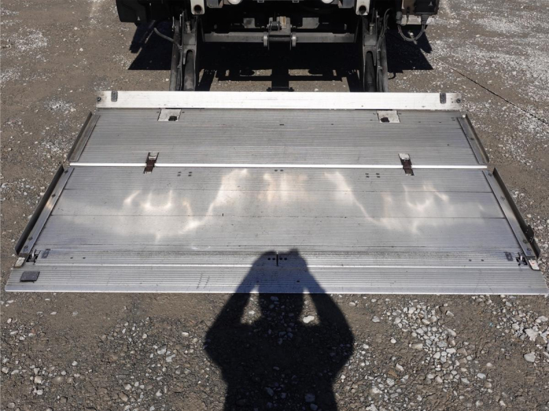 増トンパワーゲートワイド低温冷蔵冷凍|中古トラックの販売・買取・査定のアイナビ