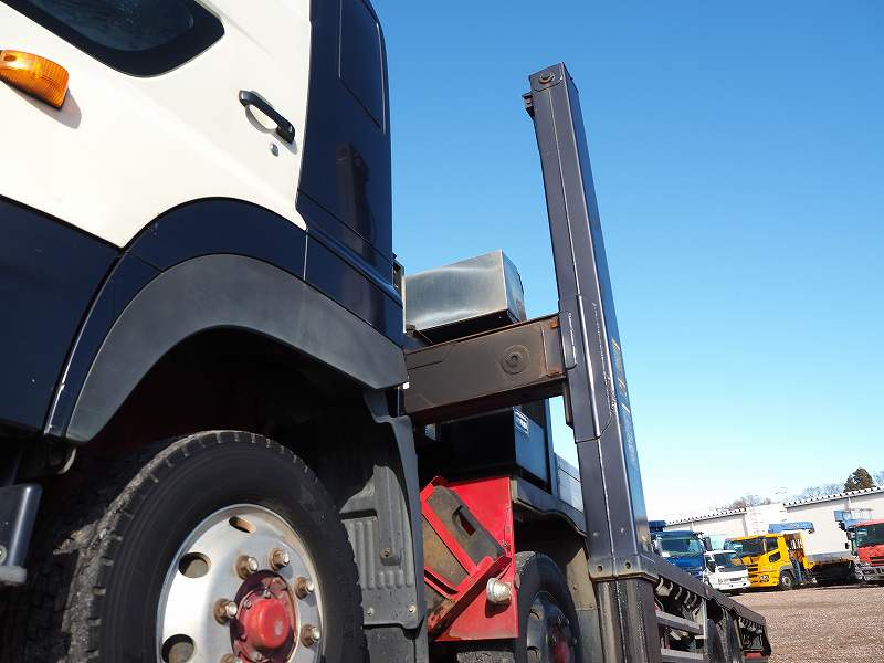 日野プロフィア4軸低床3段セルフクレーンウインチラジコン|中古トラックの販売・買取・査定のアイナビ