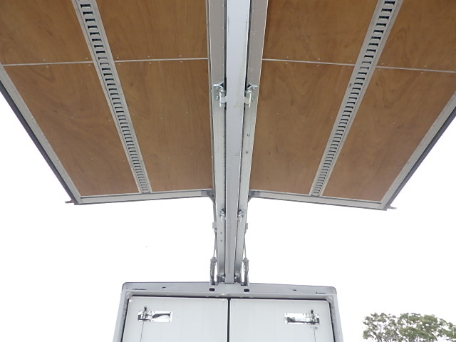 三菱平成30年☆3tアルミウィング☆AT|中古トラックの販売・買取・査定のアイナビ