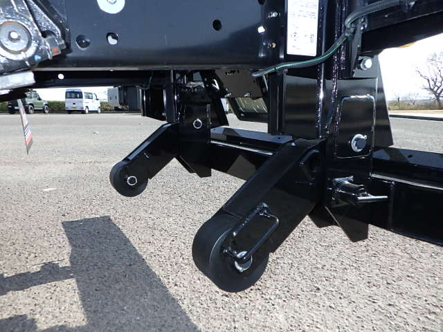 三菱令和7年☆フックロール☆新古車☆ツインシリンダー|中古トラックの販売・買取・査定のアイナビ