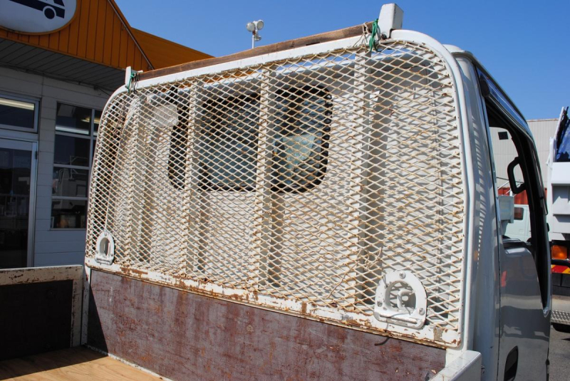 H17 タイタン 平ボディ 積載3t|中古トラックの販売・買取・査定のアイナビ