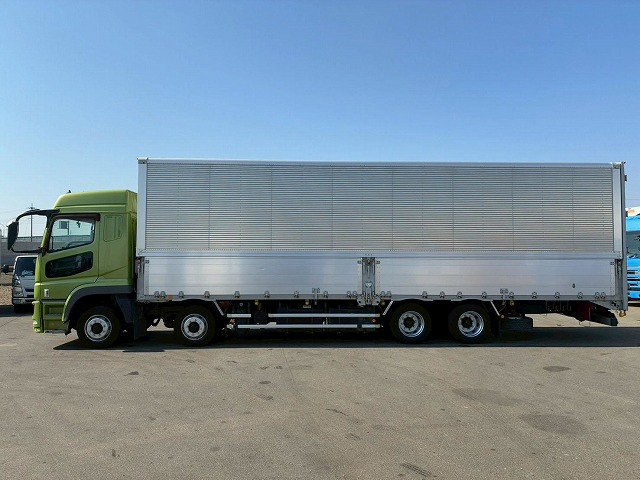 ハイルーフ8×44軸低床2デフ後輪エアサス日本フルハーフ|中古トラックの販売・買取・査定のアイナビ