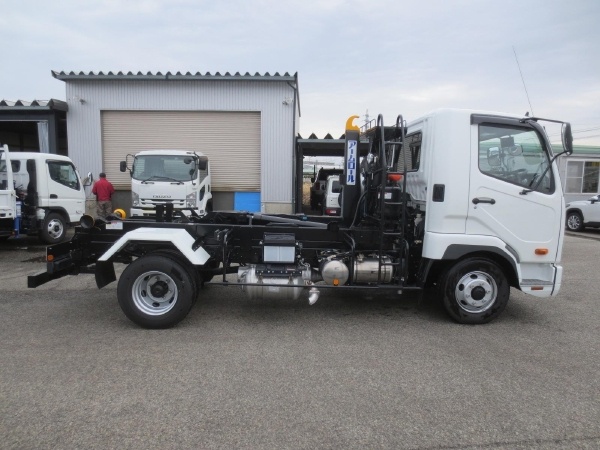 三菱ファイターアームロール|中古トラックの販売・買取・査定のアイナビ