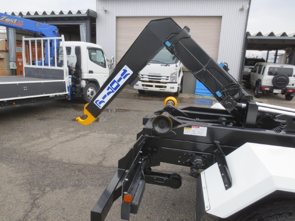 三菱ファイターアームロール|中古トラックの販売・買取・査定のアイナビ