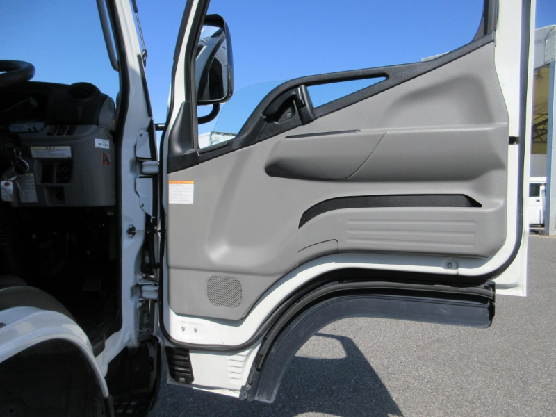 冷蔵冷凍車 すいちょくゲート 横扉スライド式 低温仕様 !!|中古トラックの販売・買取・査定のアイナビ