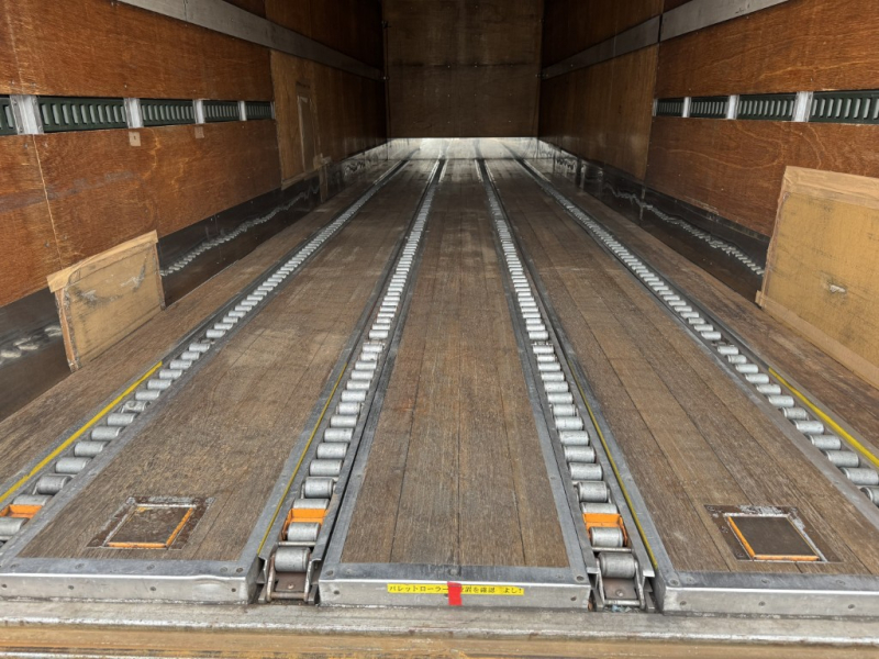 おばけバン ワイド ベッド付 エアサス|中古トラックの販売・買取・査定のアイナビ