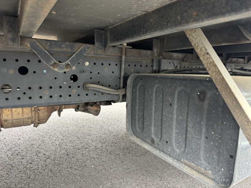 おばけバン ワイド ベッド付 エアサス|中古トラックの販売・買取・査定のアイナビ