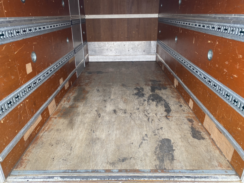 H31年式、キャンター、格納ゲート付アルミバン|中古トラックの販売・買取・査定のアイナビ