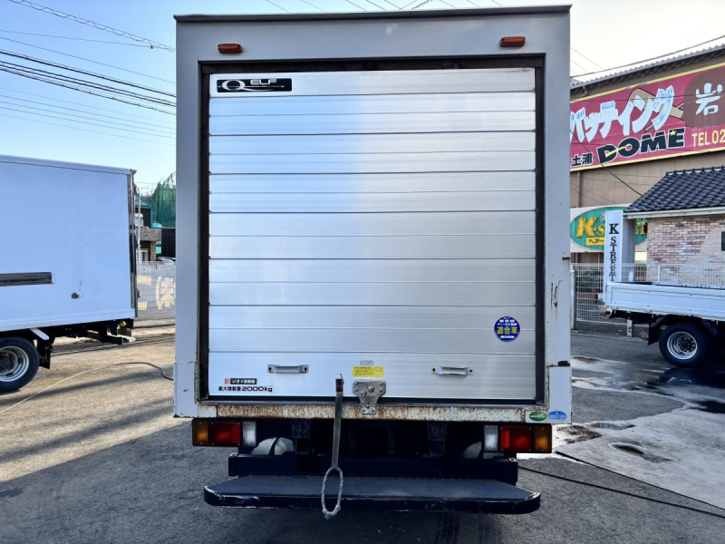 10尺 ショート アルミバン シャッター式|中古トラックの販売・買取・査定のアイナビ