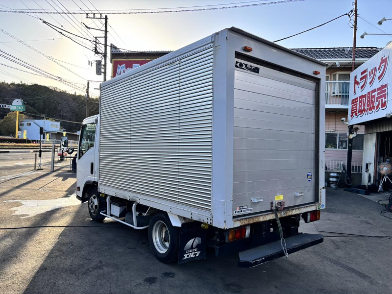 10尺 ショート アルミバン シャッター式|中古トラックの販売・買取・査定のアイナビ