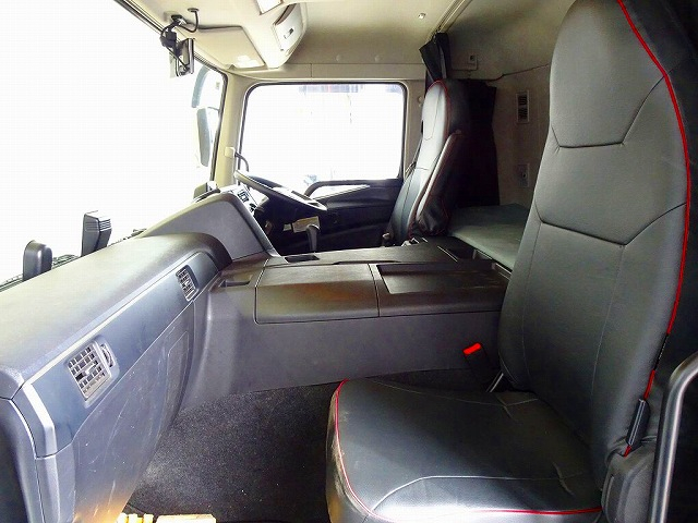 スーパーグレート13.7t4軸平ボディリアエアサス394ps|中古トラックの販売・買取・査定のアイナビ