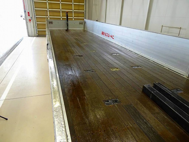 スーパーグレート13.7t4軸平ボディリアエアサス394ps|中古トラックの販売・買取・査定のアイナビ