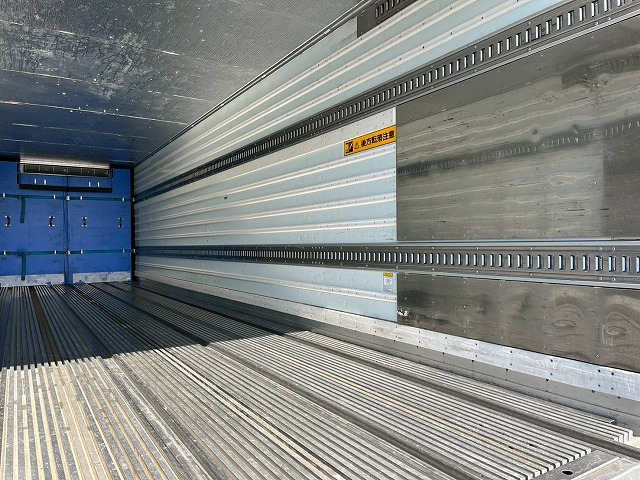 -30℃低温設定★DENSO製クールハイブリッド・スタンバイ装置|中古トラックの販売・買取・査定のアイナビ