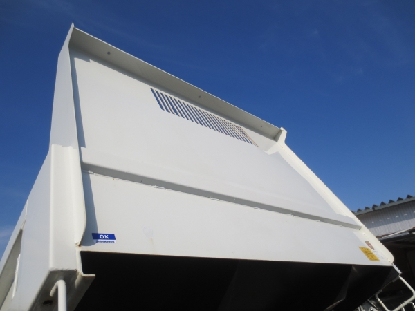 いすゞエルフフルフラットローダンプ|中古トラックの販売・買取・査定のアイナビ