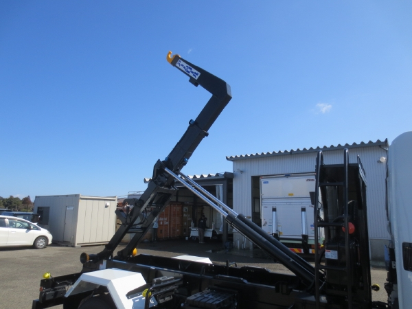 三菱ファイターアームロール|中古トラックの販売・買取・査定のアイナビ