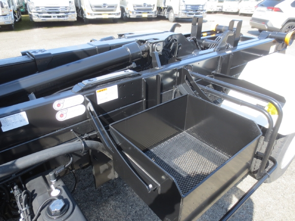 三菱ファイターアームロール|中古トラックの販売・買取・査定のアイナビ